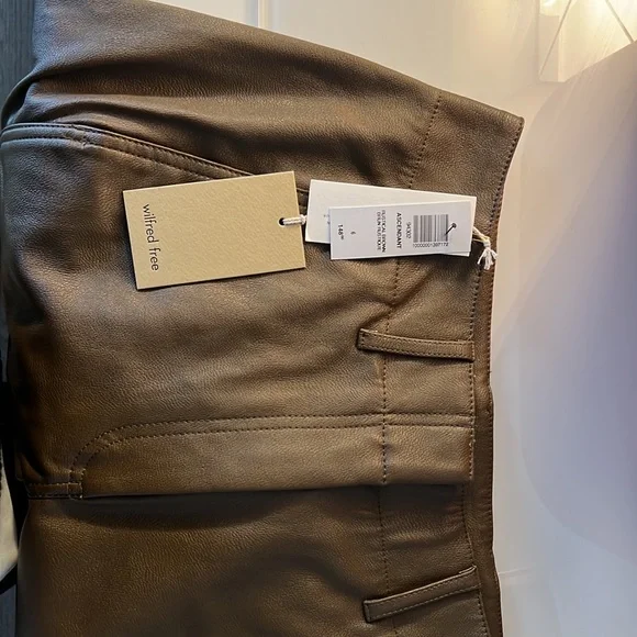 Aritzia Olive Green Straight-Leg Pants - Picture 5 of 9